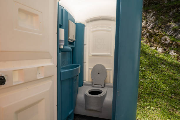 Best Portable bathroom rental  in Pittsboro, NC